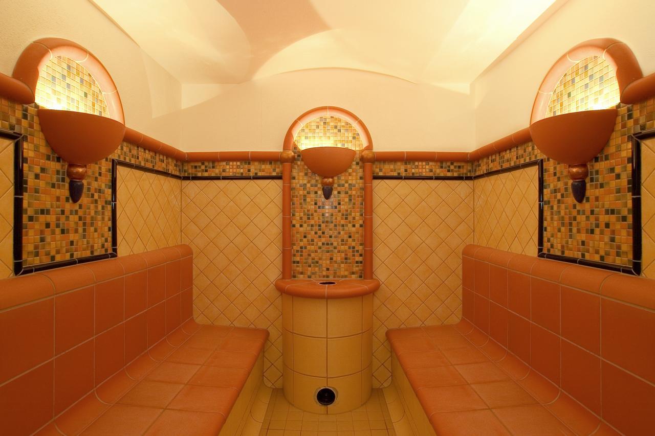 Hotel Heinz Hohr-Grenzhausen Bagian luar foto